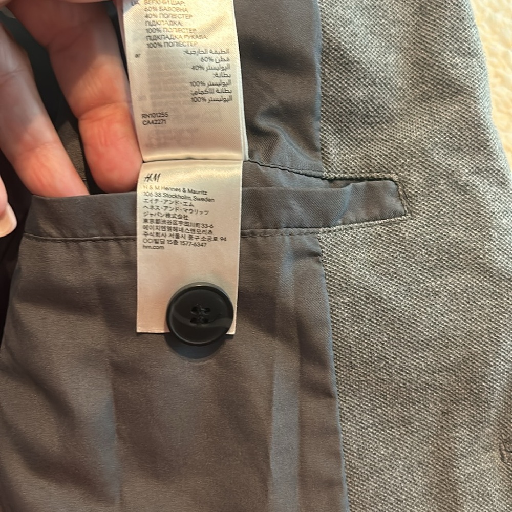 Blazer - Picture 7 of 7